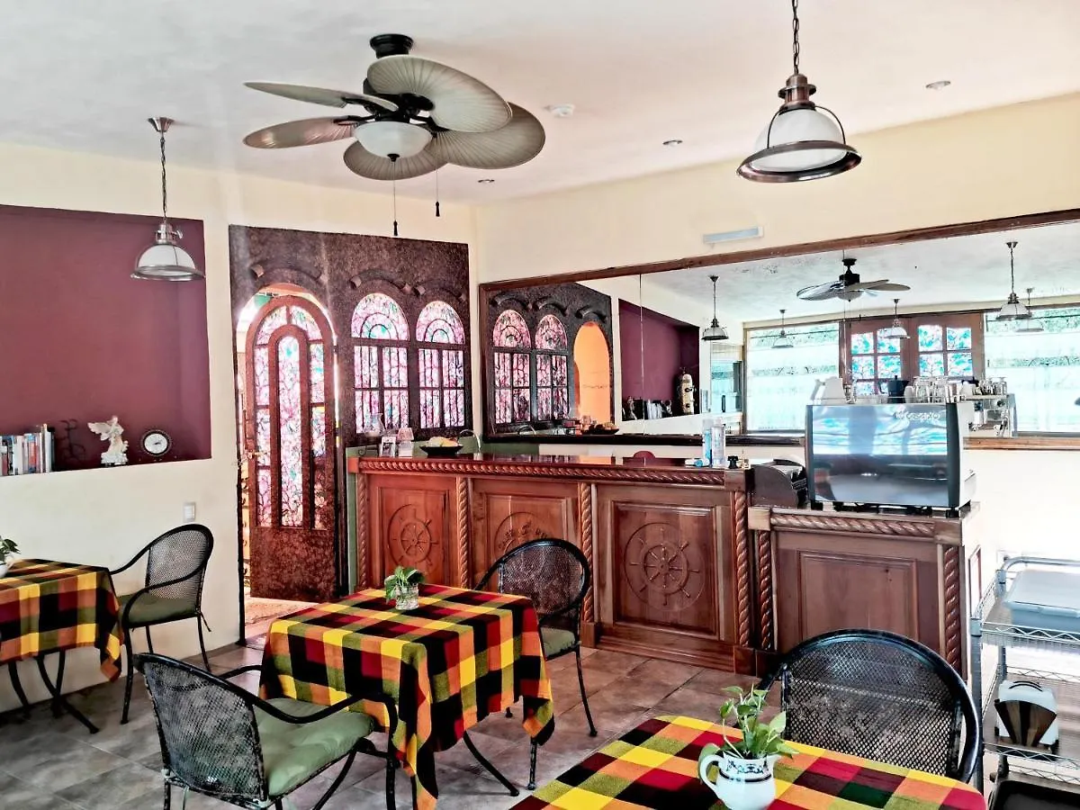 Hotel Casa Mallorca Cancún