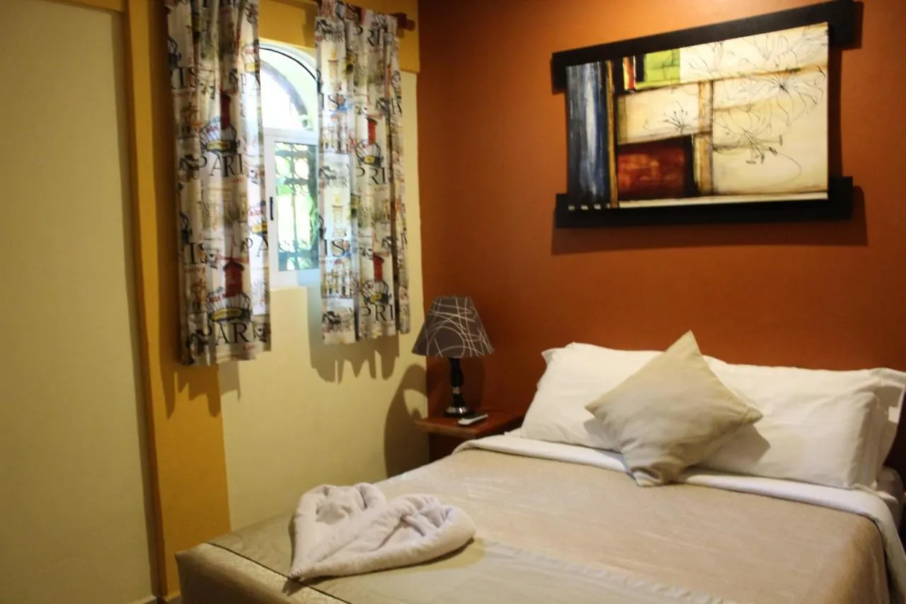 Hotel Casa Mallorca Cancún