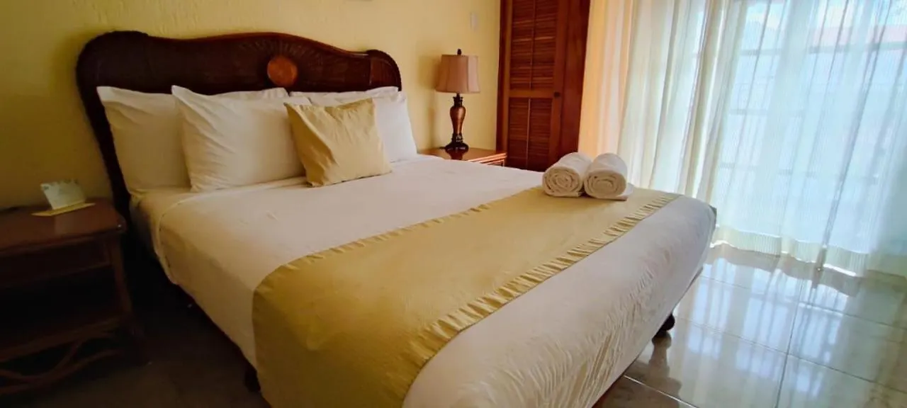 Hotel Casa Mallorca 칸쿤